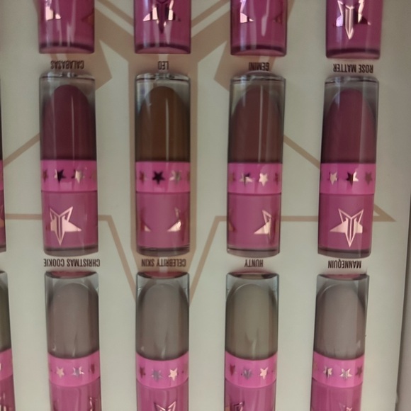 JEFFREE STAR - THE NUDE LIQUID LIPSTICKS - PRICE IS FOR ONE ONLY - Picture 6 of 10